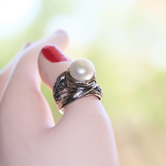 Zuman Sterling Silver Pearl Ring - Picture 13 of 13